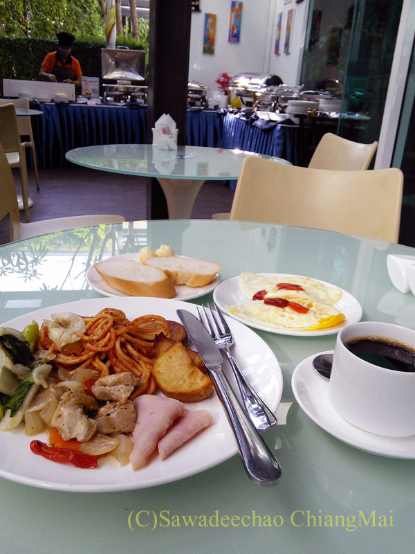 バンコクのホテル、アットマインドエグゼクティブスイーツの朝食