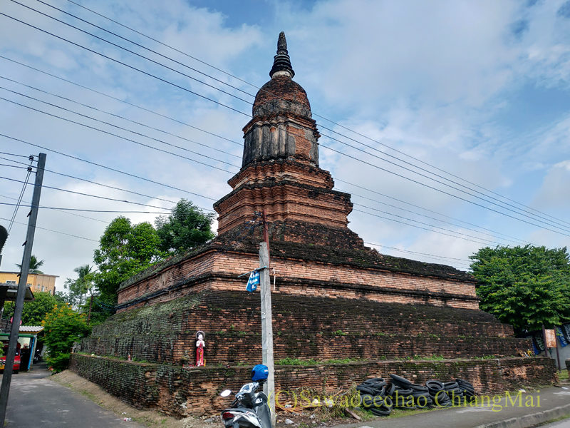 チェンマイにある廃寺ワットタートクランの仏塔