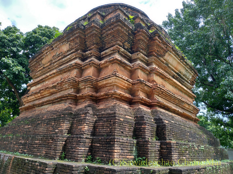 チェンマイの廃寺、ワットチェディデーン（ノーク）の仏塔
