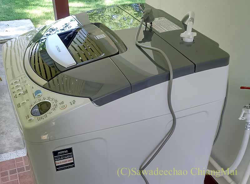 チェンマイで購入した日立製の全自動洗濯機
