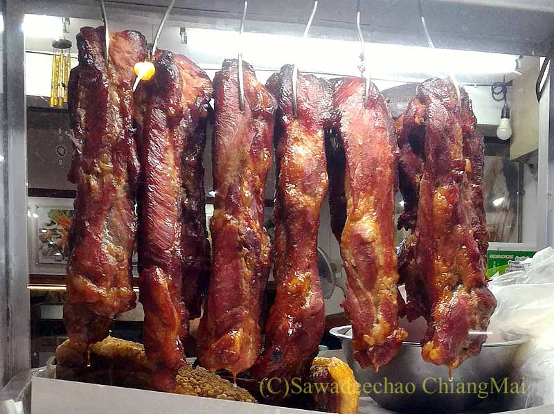 チェンマイの焼き豚が名物の麺食堂ムーデーンホーンテ
