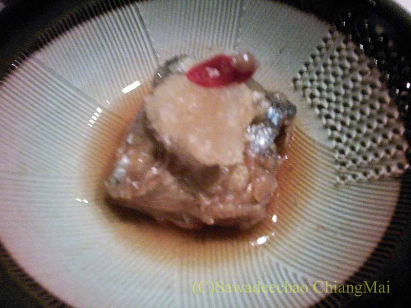 バンコクにある隠れ家的な高級懐石レストラン一味膳の秋刀魚南蛮漬