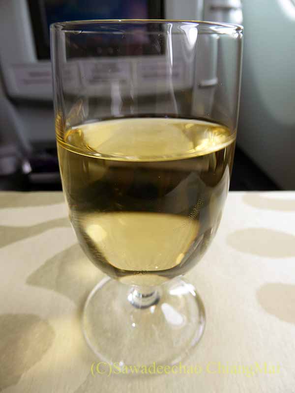 チャイナエアラインCI107便のビジネスクラスで出たワイン