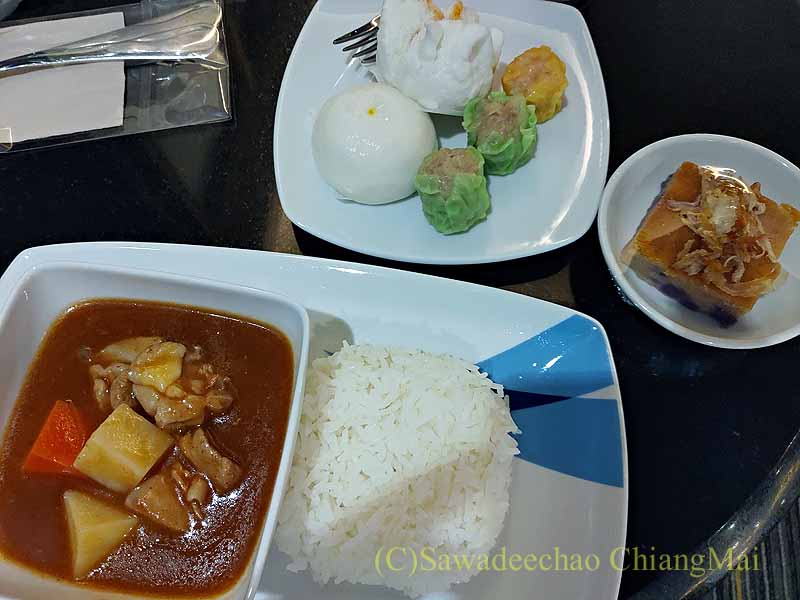 スワンナプーム空港ブルーリボンラウンジのシチュー