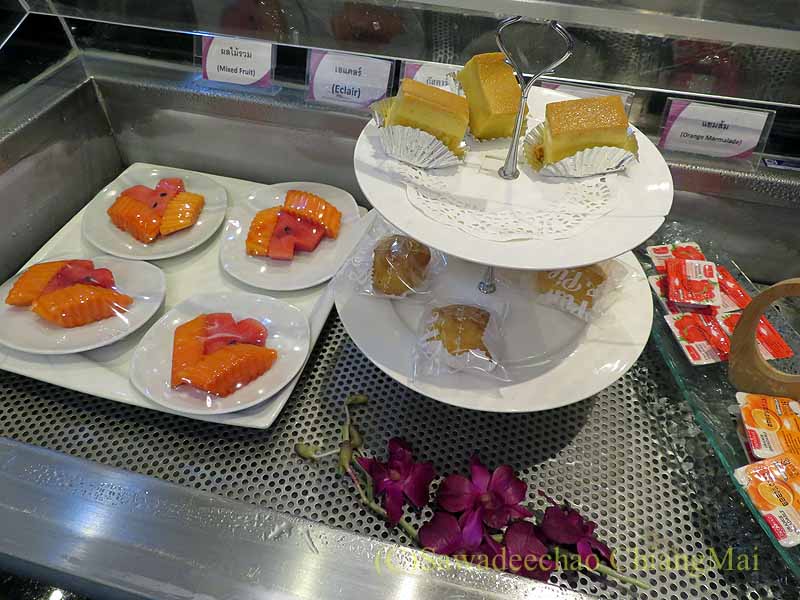 チェンマイ空港ロイヤルオーキッドラウンジのケーキ類
