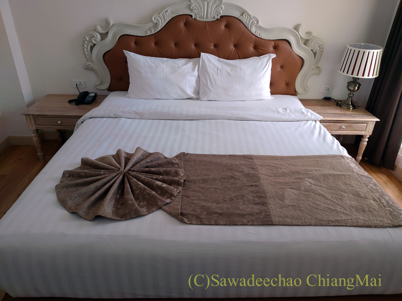 チェンラーイのハイチェンライホテルのベッド