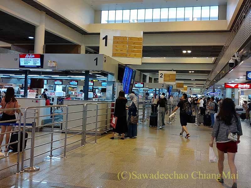 ドンムアン空港の出発ロビー