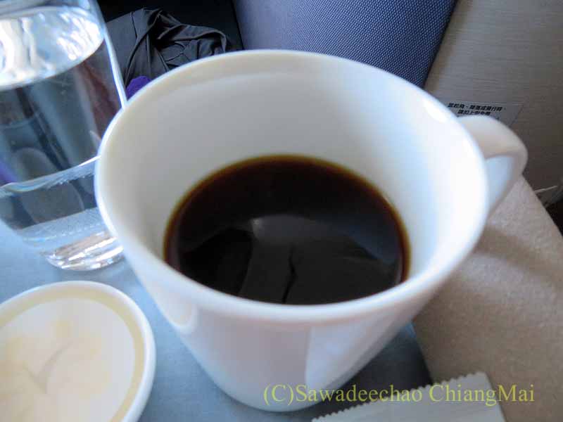 キャセイ航空CX700便のビジネスクラスで出たコーヒー