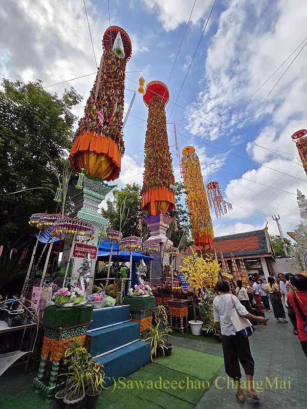 サラークヨームの供物の木