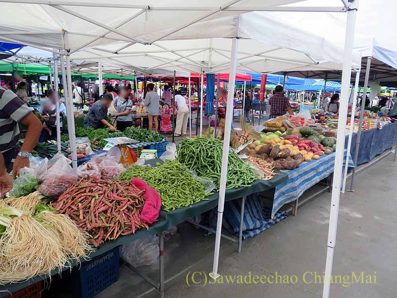 チェンマイ新雲南市場