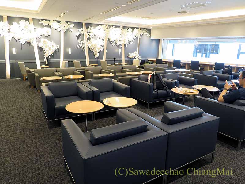 成田プレミアラウンジ