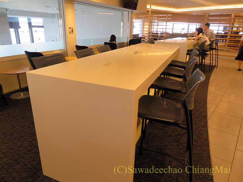 成田プレミアラウンジ