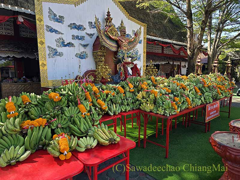 ワットパーターンのガルーダ像