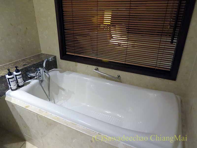 ハイアットリージェンシースワンナプームのバスタブ