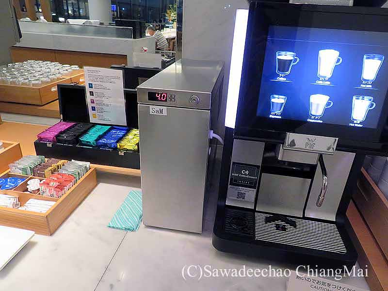 成田空港JALサクララウンジ